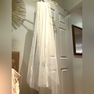 48 inch bridal veil.